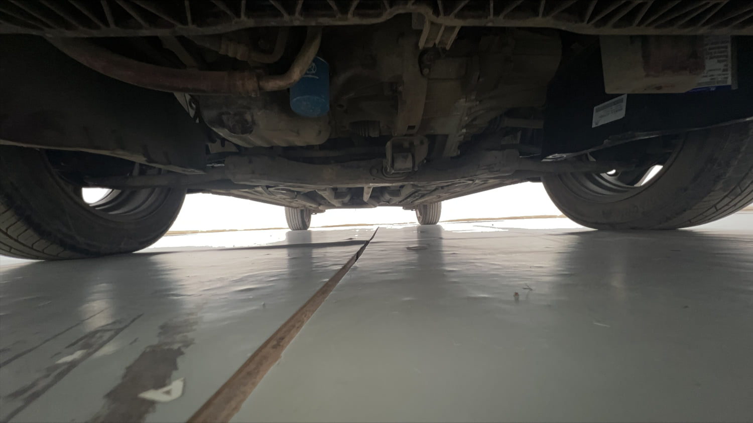 Used 2017 Hyundai Elite i20 Asta 1.2 Petrol Manual extra FRONT LEFT UNDERBODY VIEW