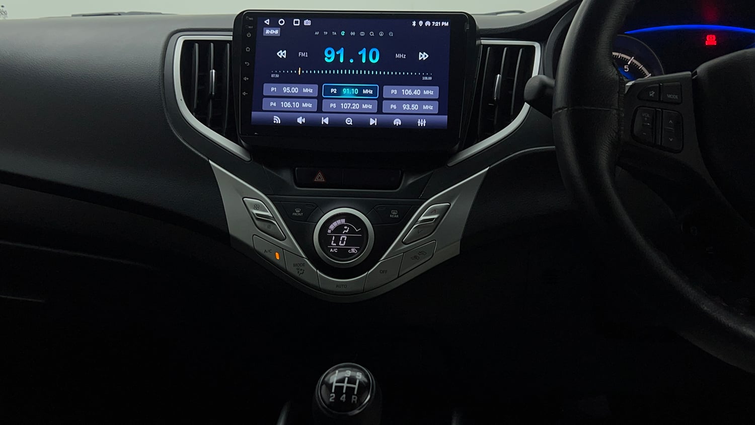 Used 2016 Maruti Suzuki Baleno Delta 1.2 Petrol Manual interior MUSIC SYSTEM & AC CONTROL VIEW