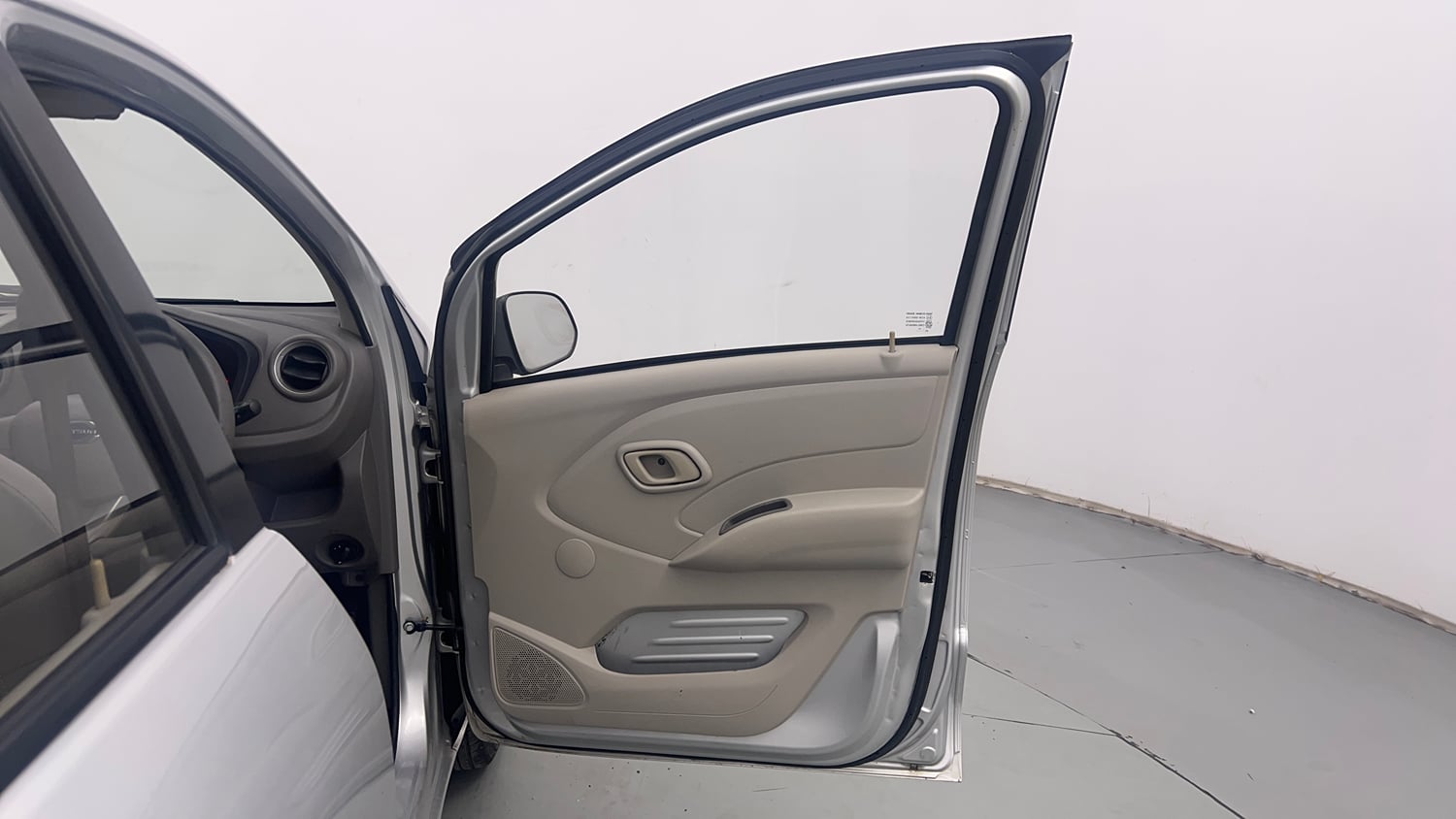 Used 2016 Datsun Redi-GO S Petrol Manual interior RIGHT FRONT DOOR OPEN VIEW