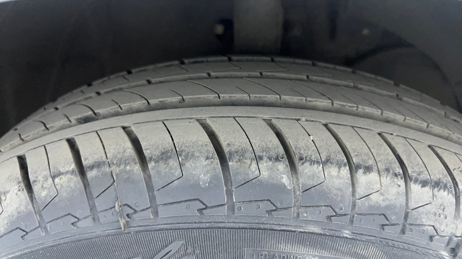 Used 2022 Maruti Suzuki Swift VXi Petrol Manual tyres RIGHT FRONT TYRE TREAD VIEW