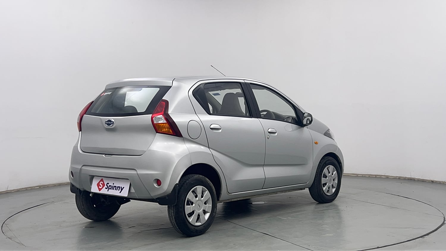 Used 2016 Datsun Redi-GO S Petrol Manual exterior RIGHT REAR CORNER VIEW