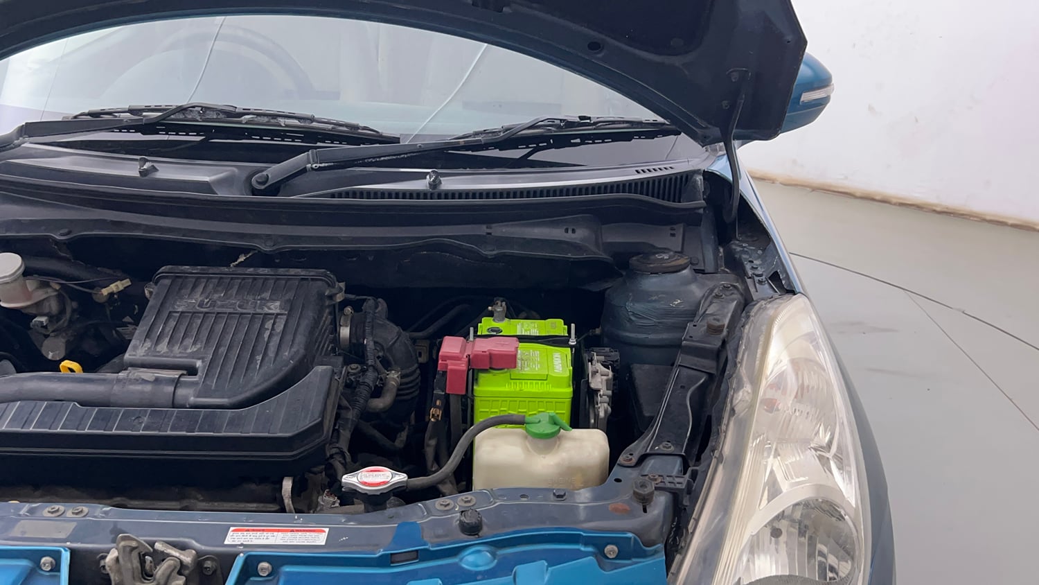 Used 2013 Maruti Suzuki Swift Dzire VXI Petrol Manual engine ENGINE LEFT SIDE HINGE & APRON VIEW