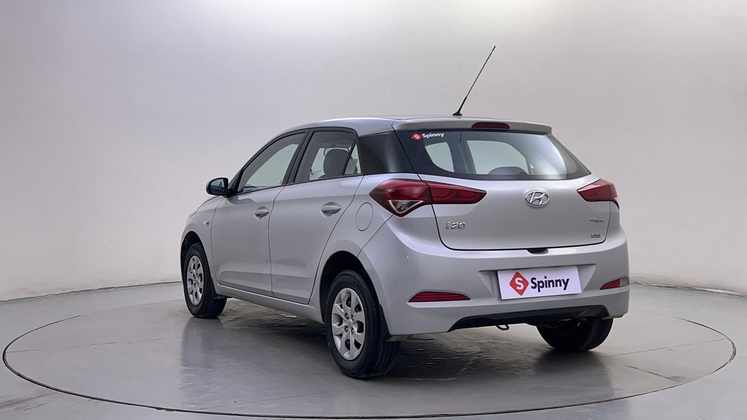 Used 2016 Hyundai Elite i20 Magna 1.2 Petrol Manual exterior LEFT REAR CORNER VIEW