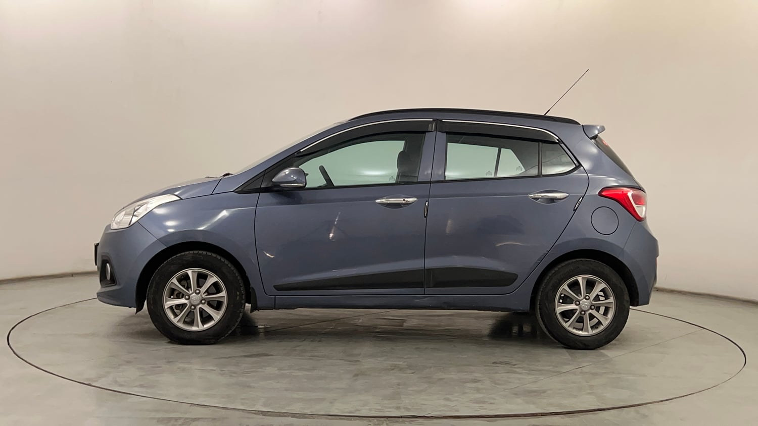 Used 2016 Hyundai Grand i10 Asta 1.2 Kappa VTVT (O) Petrol Manual exterior LEFT SIDE VIEW