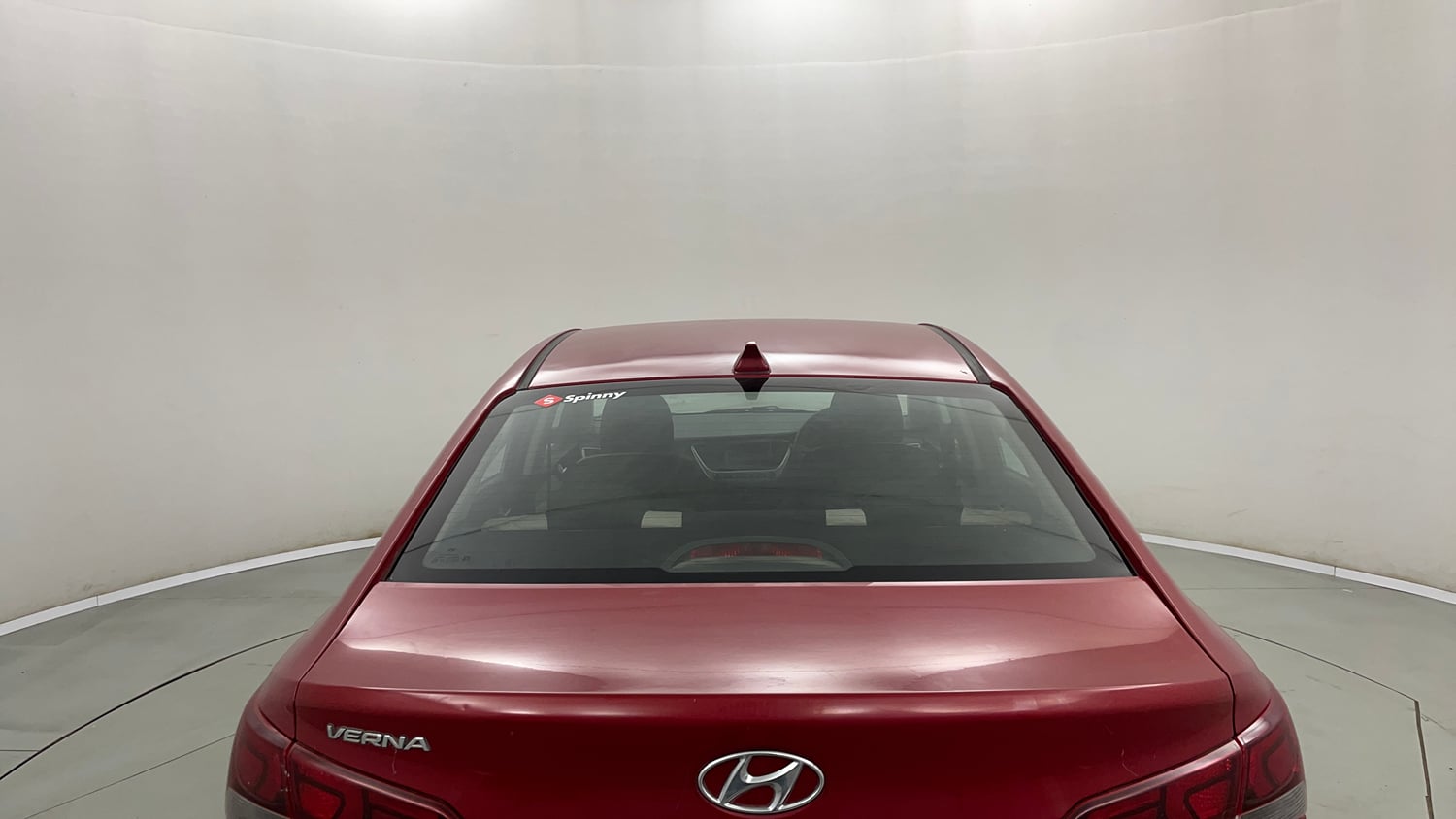 Used 2018 Hyundai Verna EX 1.4 VTVT Petrol Manual exterior BACK WINDSHIELD VIEW