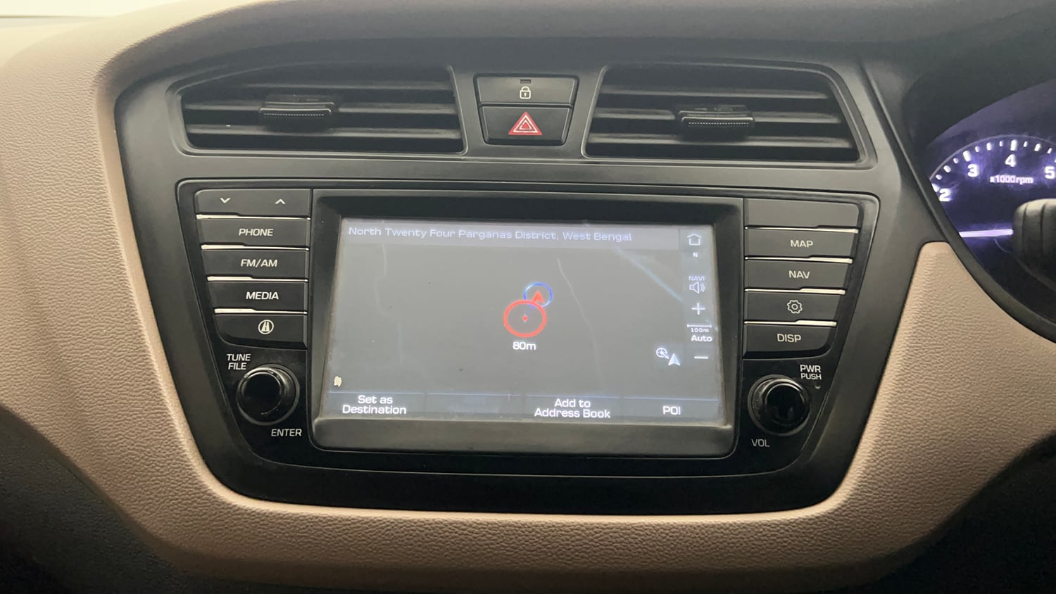 Used 2017 Hyundai Elite i20 Asta 1.2 Petrol Manual top_features Integrated (in-dash) music system