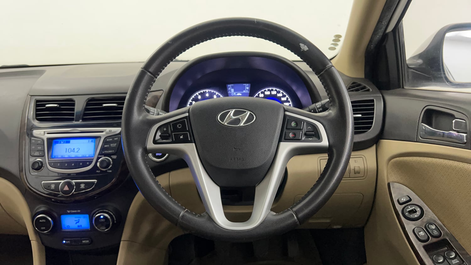 Used 2014 Hyundai Verna Fluidic 1.6 VTVT SX Petrol Manual interior STEERING VIEW