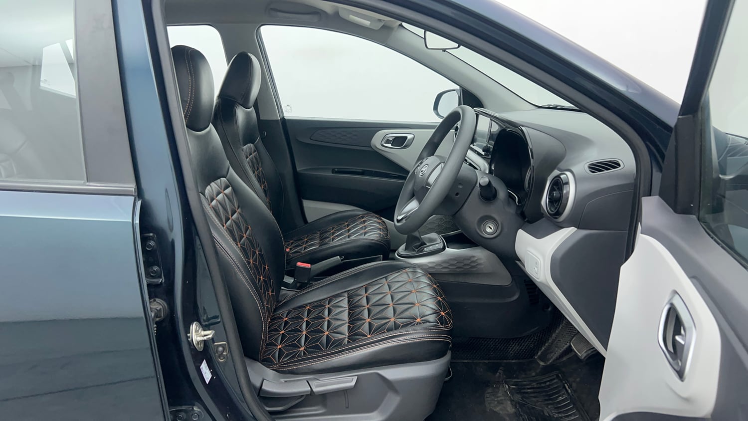 Used 2022 Hyundai Grand i10 Nios Sportz AMT 1.2 CRDi Diesel Automatic interior RIGHT SIDE FRONT DOOR CABIN VIEW