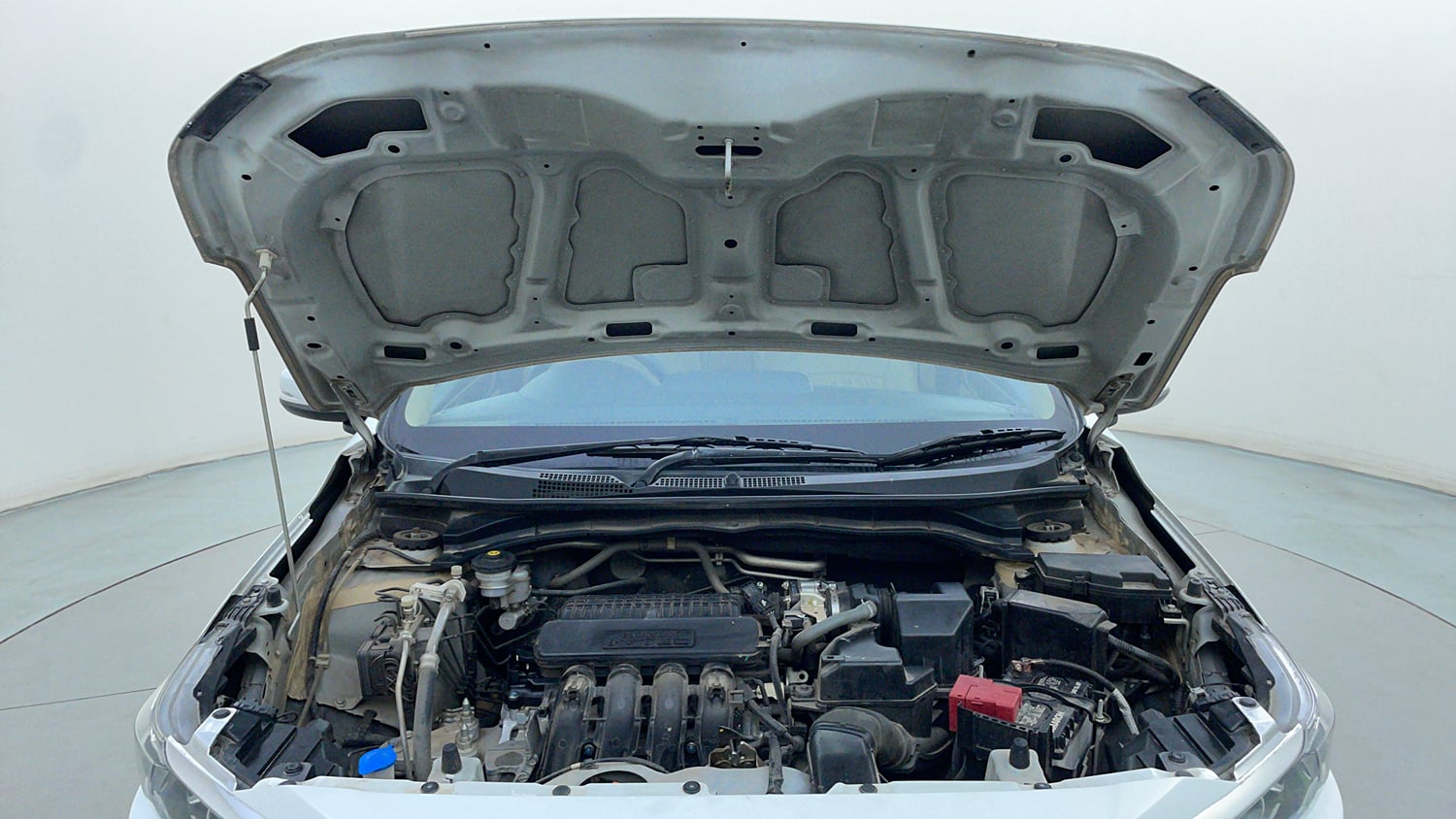 Used 2022 Honda Amaze VX MT 1.2 Petrol Petrol Manual engine ENGINE & BONNET OPEN FRONT VIEW