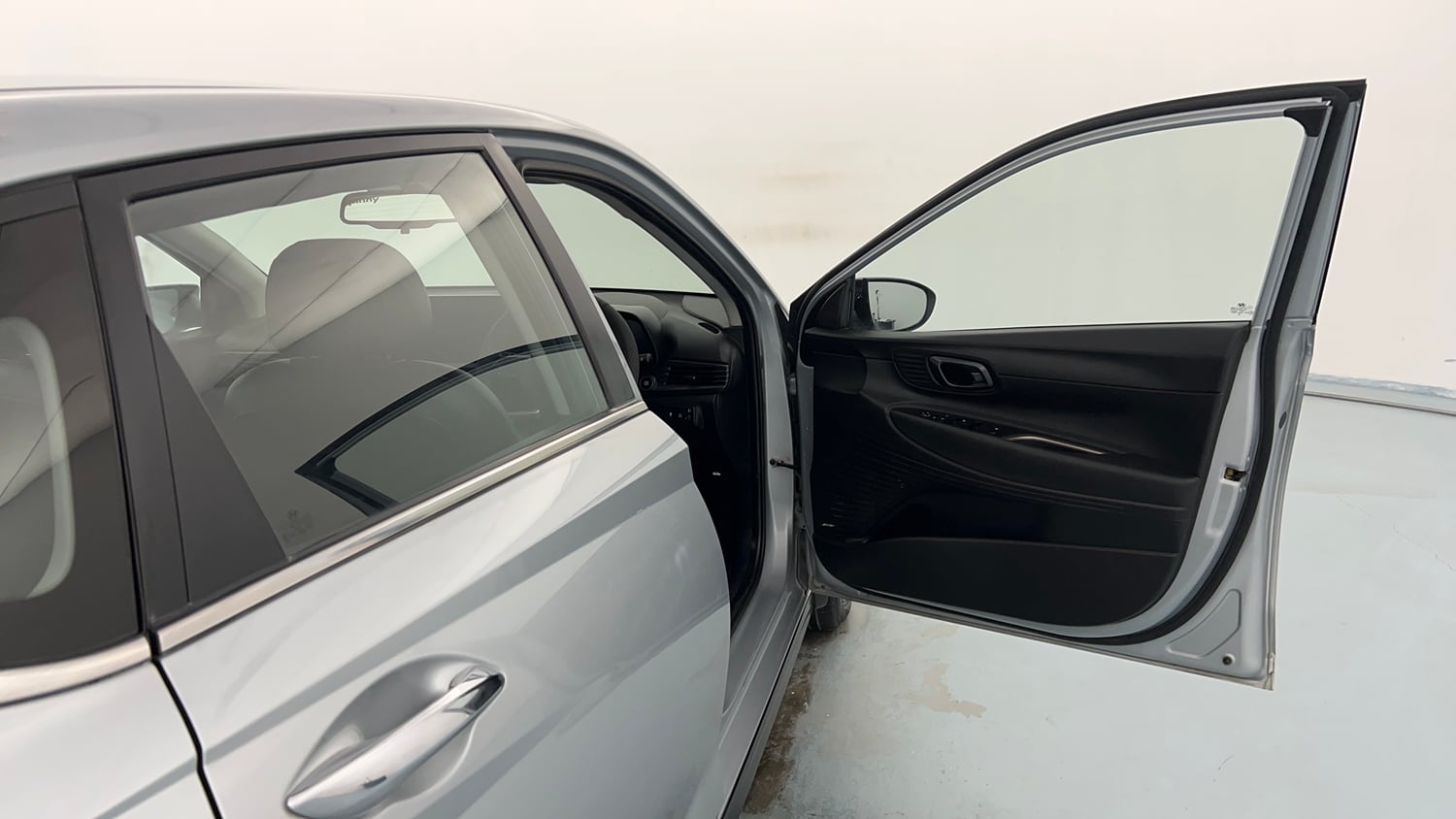 Used 2023 Hyundai i20 Asta (O) 1.2 IVT Petrol Automatic interior RIGHT FRONT DOOR OPEN VIEW