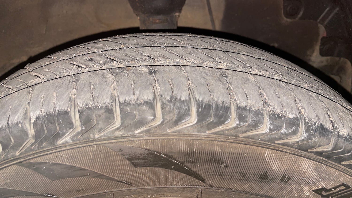 Used 2015 Hyundai Eon D-Lite + Petrol Manual tyres RIGHT FRONT TYRE TREAD VIEW