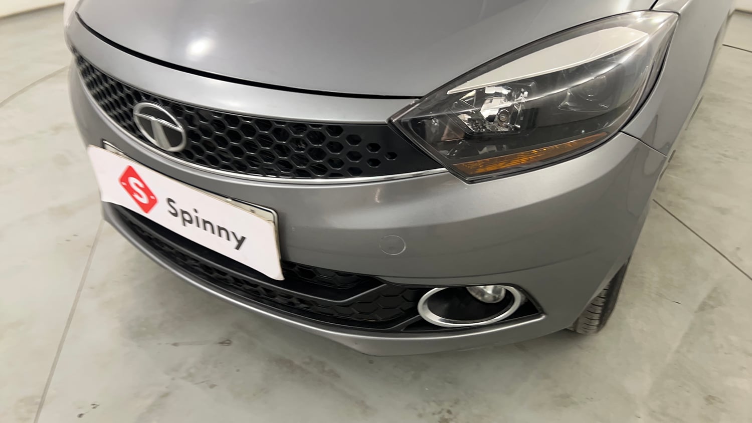 Used 2019 Tata Tiago Revotron XZ Plus Dual Tone Petrol Manual dents MINOR SCRATCH