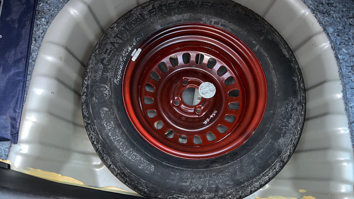 Used 2023 Nissan Magnite XE AMT Petrol Automatic tyres SPARE TYRE VIEW