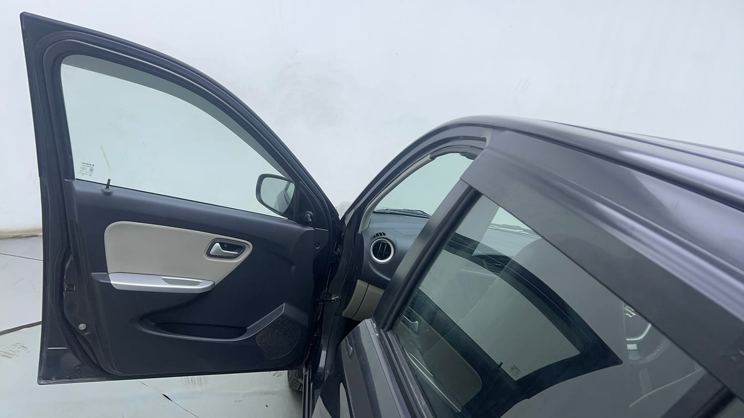 Used 2019 Maruti Suzuki Alto K10 VXi (O) Petrol Manual interior LEFT FRONT DOOR OPEN VIEW
