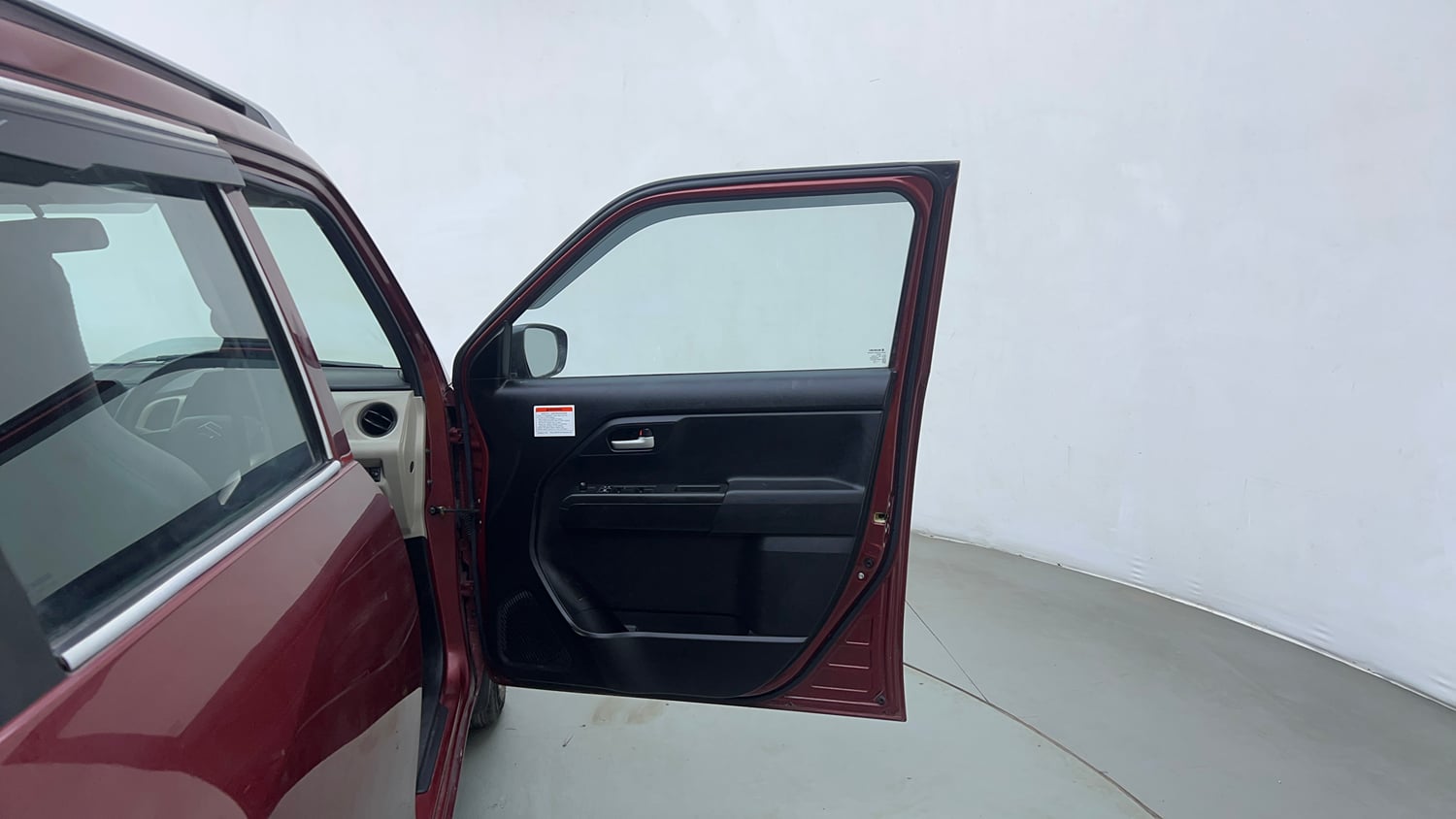 Used 2023 Maruti Suzuki Wagon R VXI 1.0 CNG Cng Manual interior RIGHT FRONT DOOR OPEN VIEW