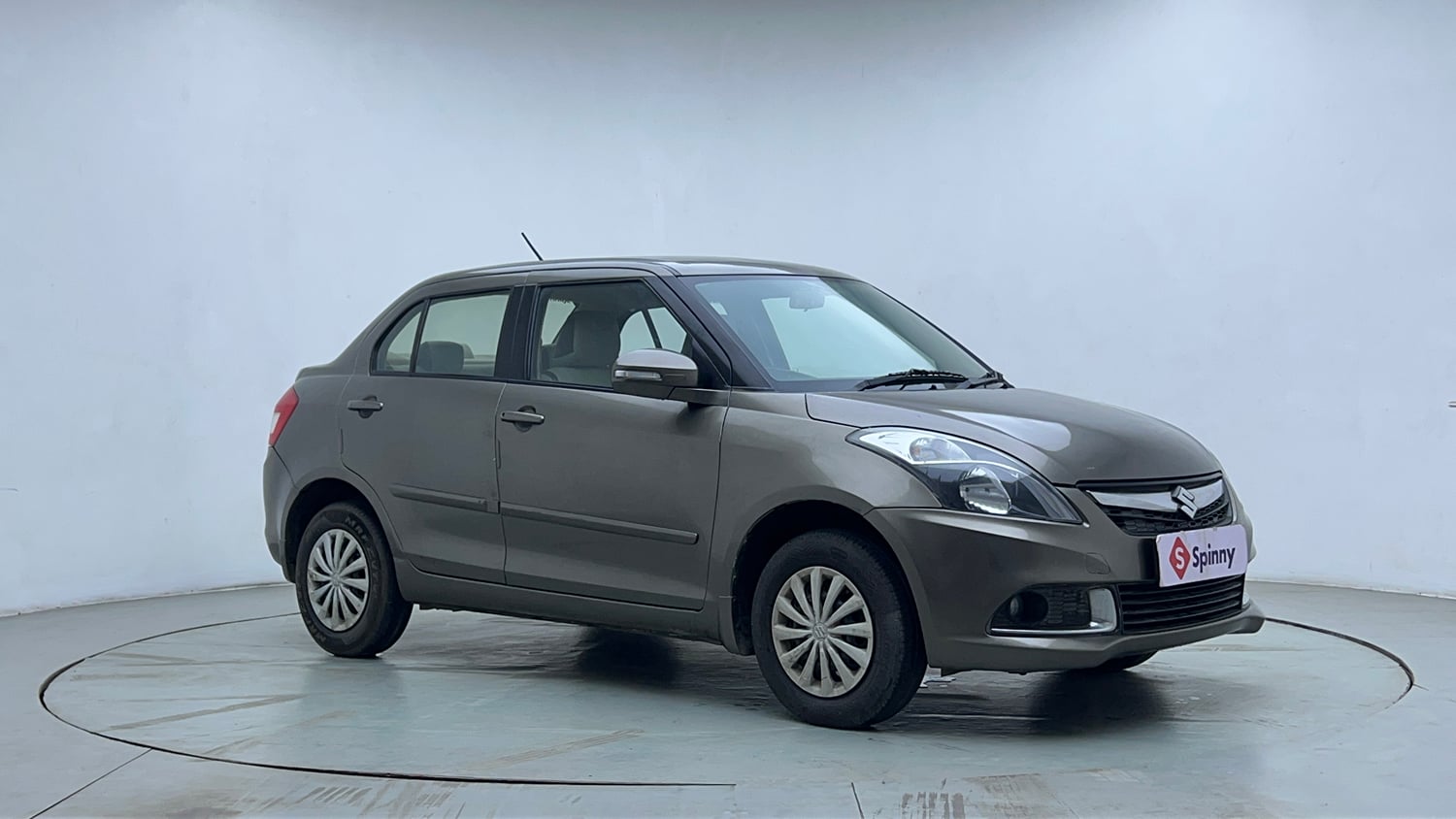 Used 2015 Maruti Suzuki Swift Dzire VXI Petrol Manual exterior RIGHT FRONT CORNER VIEW