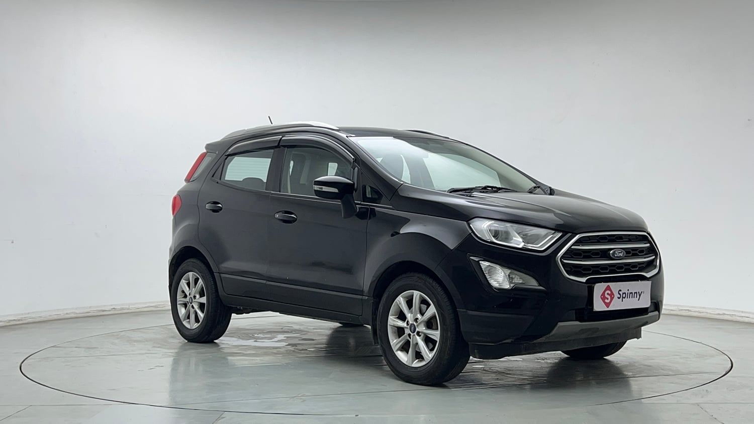 Used 2021 Ford EcoSport Titanium 1.5L TDCi Diesel Manual exterior RIGHT FRONT CORNER VIEW