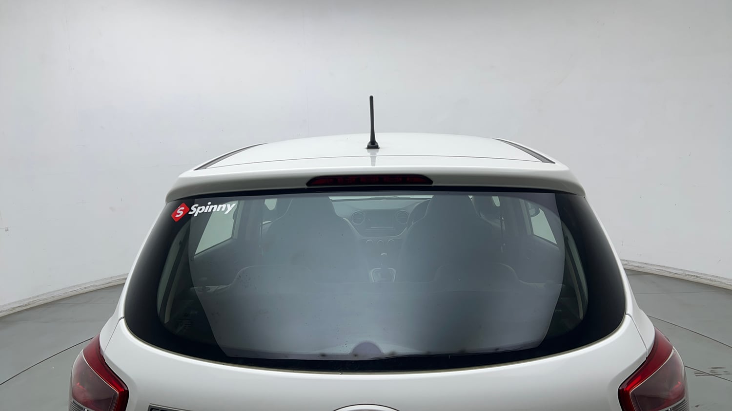 Used 2018 Hyundai Grand i10 Magna 1.2 Kappa VTVT Petrol Manual exterior BACK WINDSHIELD VIEW