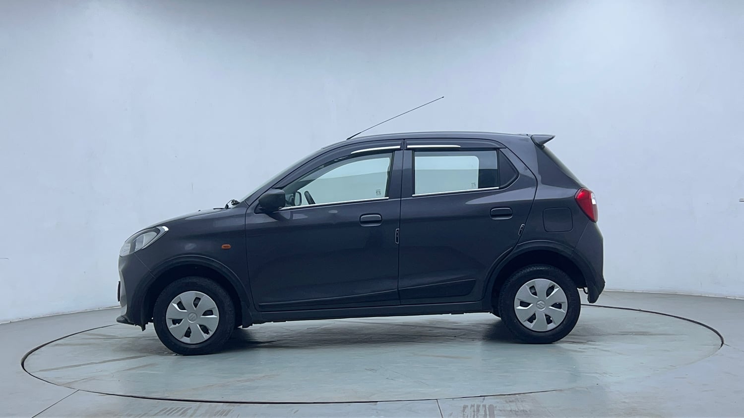 Used 2023 Maruti Suzuki Alto K10 VXi Plus AGS Petrol Automatic exterior LEFT SIDE VIEW