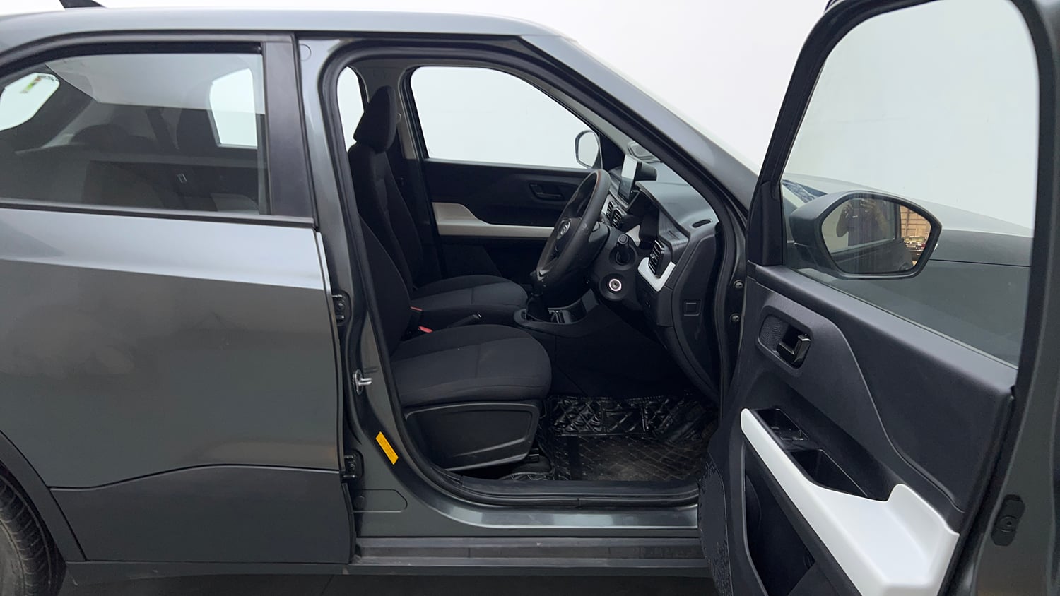 Used 2023 Tata Punch Pure MT Petrol Manual interior RIGHT SIDE FRONT DOOR CABIN VIEW