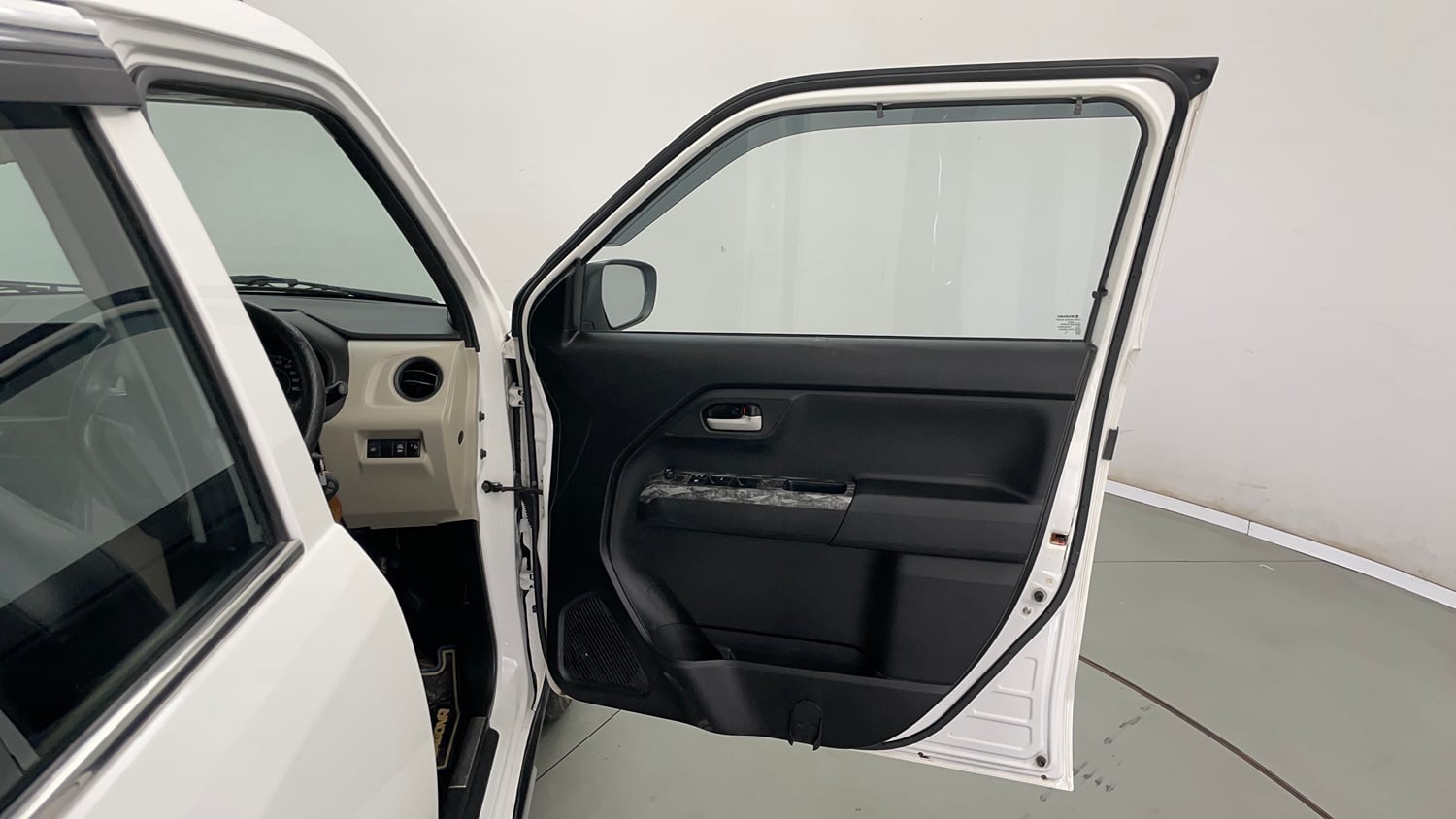 Used 2022 Maruti Suzuki Wagon R VXI 1.0 Petrol Manual interior RIGHT FRONT DOOR OPEN VIEW