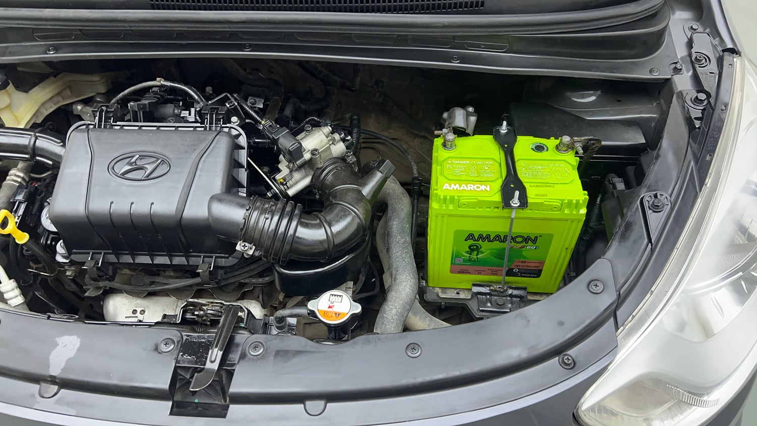 Used 2014 Hyundai i10 Magna 1.1 iRDE2 Petrol Manual engine ENGINE LEFT SIDE VIEW