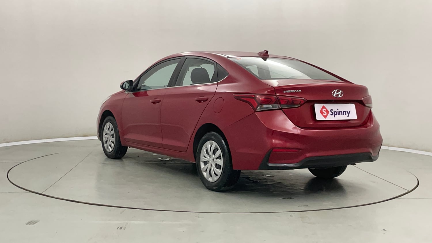 Used 2018 Hyundai Verna EX 1.4 VTVT Petrol Manual exterior LEFT REAR CORNER VIEW