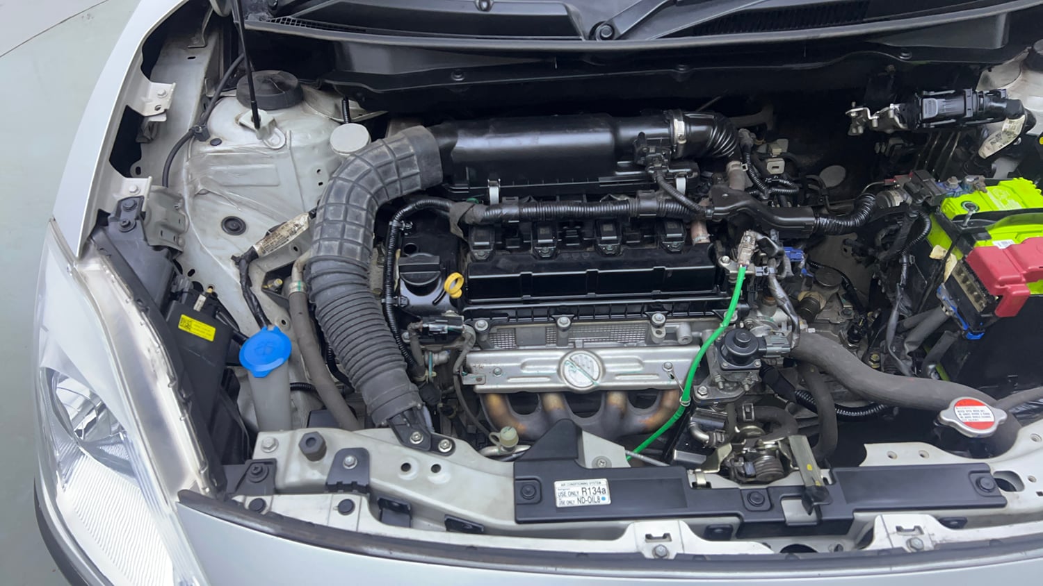 Used 2022 Maruti Suzuki Swift VXi Petrol Manual engine ENGINE RIGHT SIDE VIEW