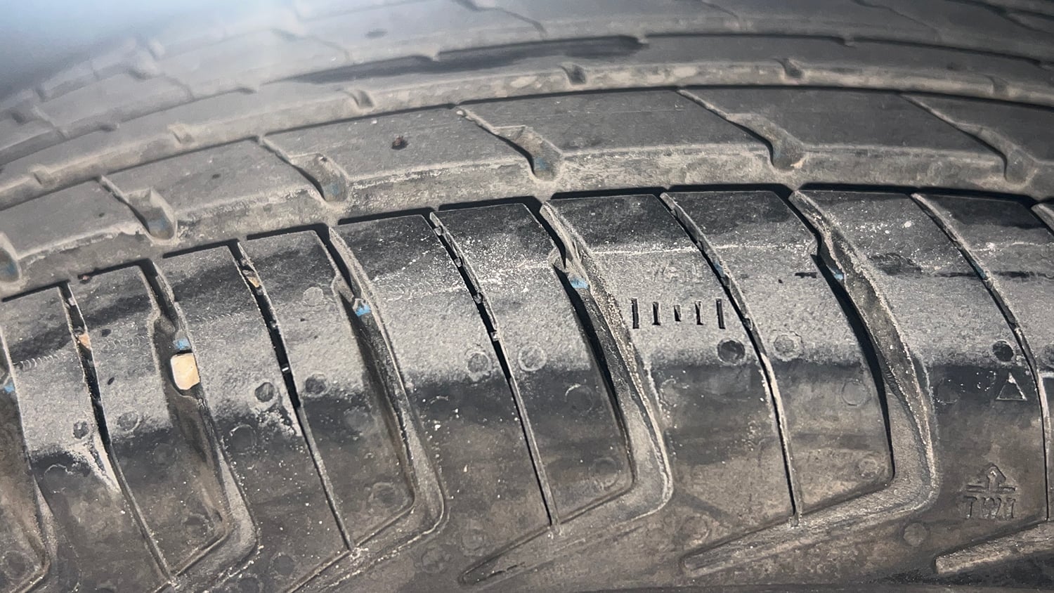 Used 2016 Datsun Redi-GO S Petrol Manual tyres RIGHT FRONT TYRE TREAD VIEW