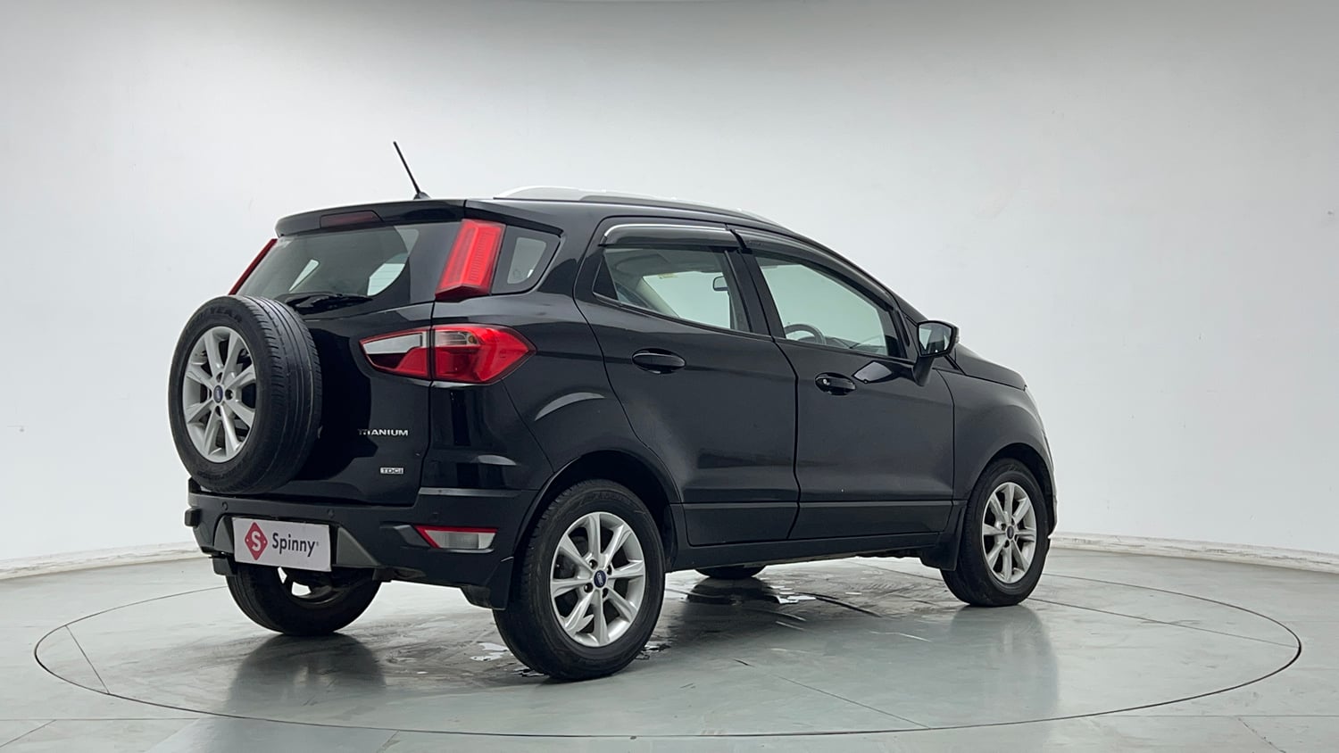 Used 2021 Ford EcoSport Titanium 1.5L TDCi Diesel Manual exterior RIGHT REAR CORNER VIEW