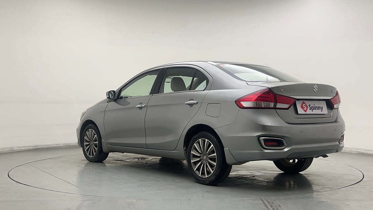 Used 2021 Maruti Suzuki Ciaz Alpha 1.5 AT Petrol Automatic exterior LEFT REAR CORNER VIEW