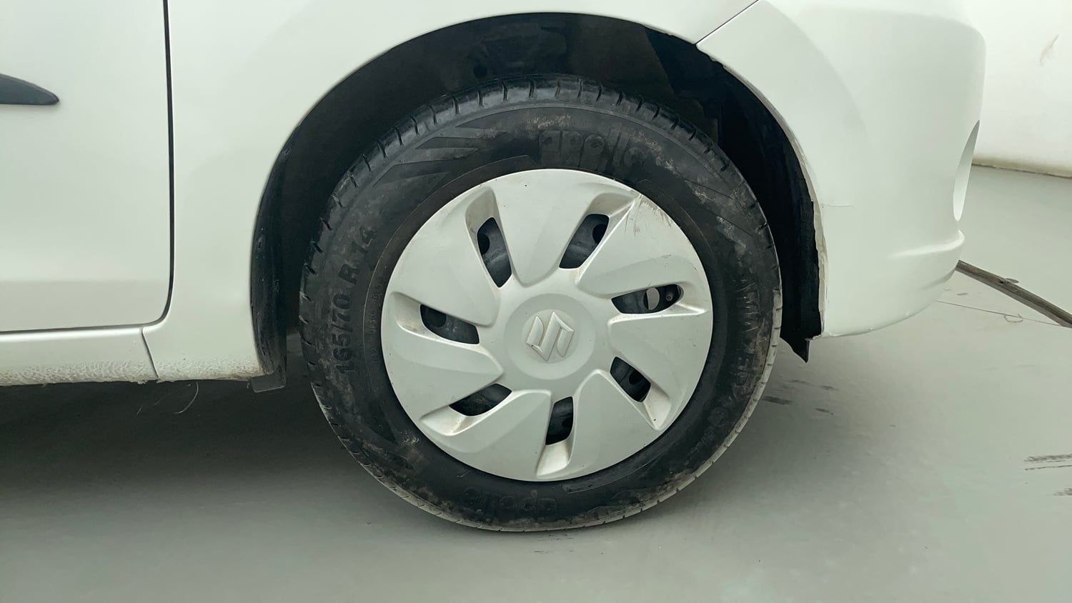 Used 2017 Maruti Suzuki Celerio VXi Petrol Manual tyres RIGHT FRONT TYRE RIM VIEW