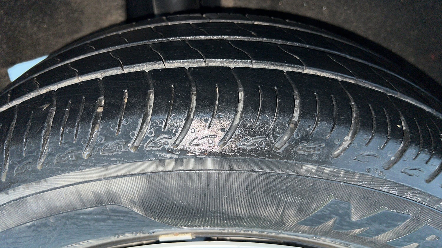 Used 2021 Maruti Suzuki Baleno Delta Petrol Manual tyres RIGHT REAR TYRE TREAD VIEW