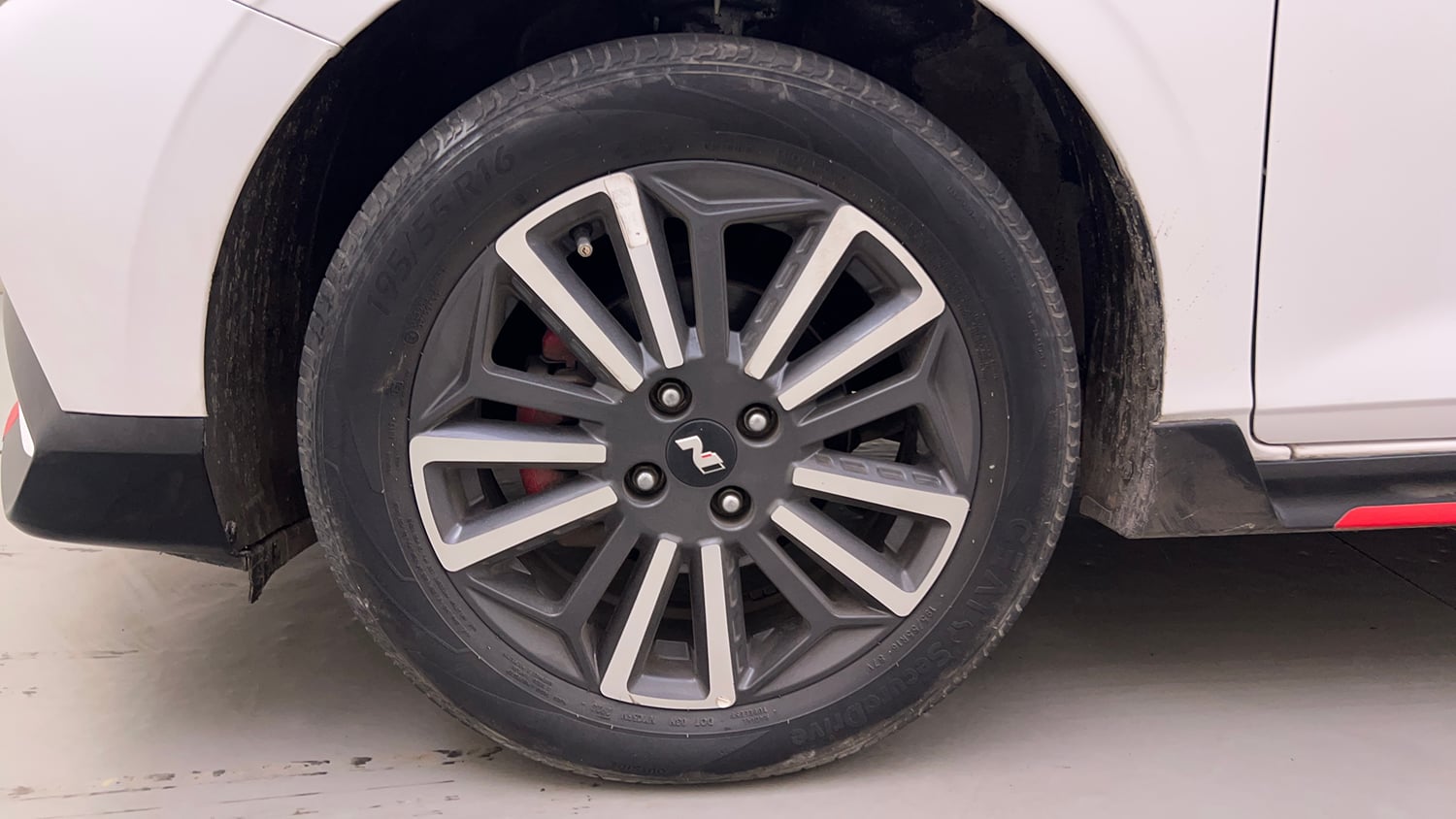 Used 2023 Hyundai i20 N Line N8 1.0 Turbo DCT Petrol Automatic tyres LEFT FRONT TYRE RIM VIEW