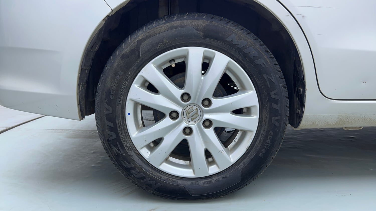 Used 2018 Maruti Suzuki Ertiga VXI CNG (Outside Fitted) Cng Manual tyres RIGHT REAR TYRE RIM VIEW