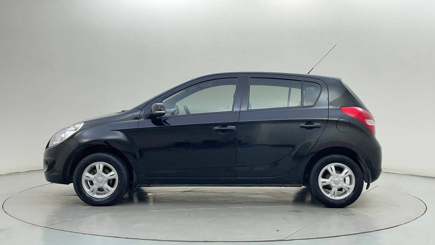 Used 2012 Hyundai i20 Sportz 1.2 BS-IV Petrol Manual exterior LEFT SIDE VIEW