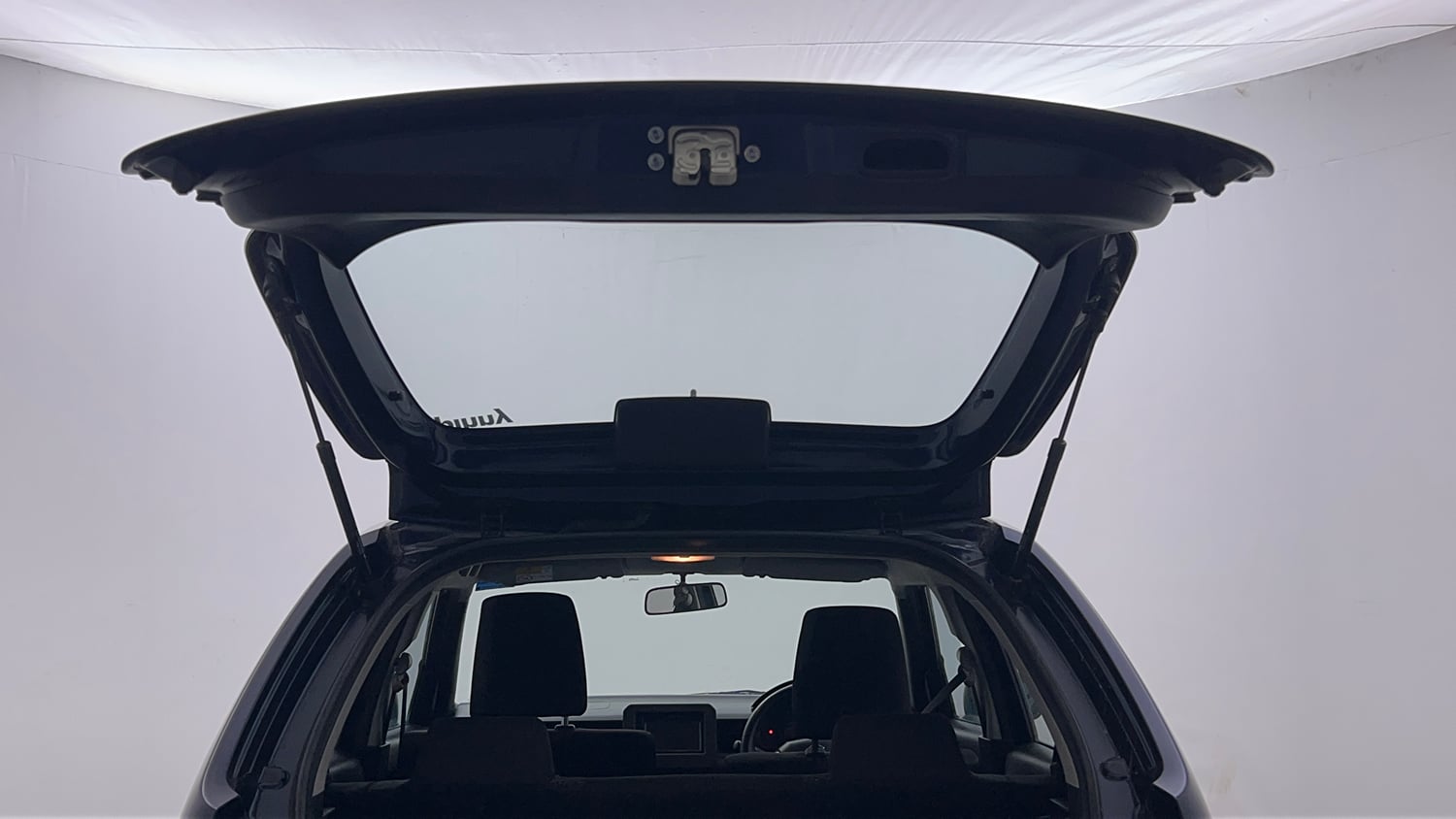 Used 2022 Maruti Suzuki Ignis Sigma 1.2 MT Petrol Manual interior DICKY DOOR OPEN VIEW