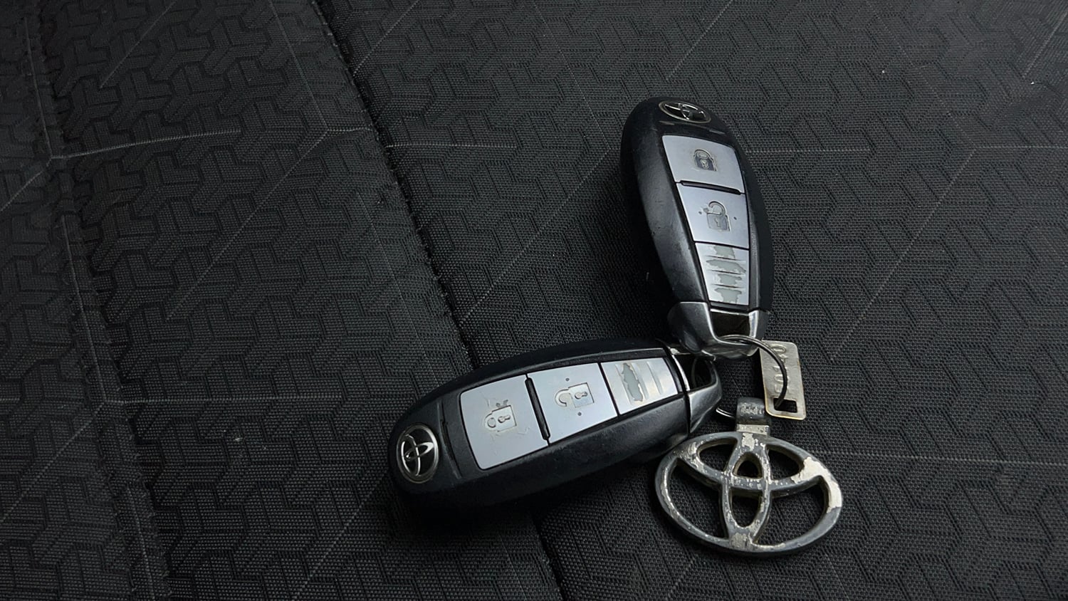Used 2022 Toyota Urban Cruiser Premium Grade AT Petrol Automatic extra CAR KEY VIEW