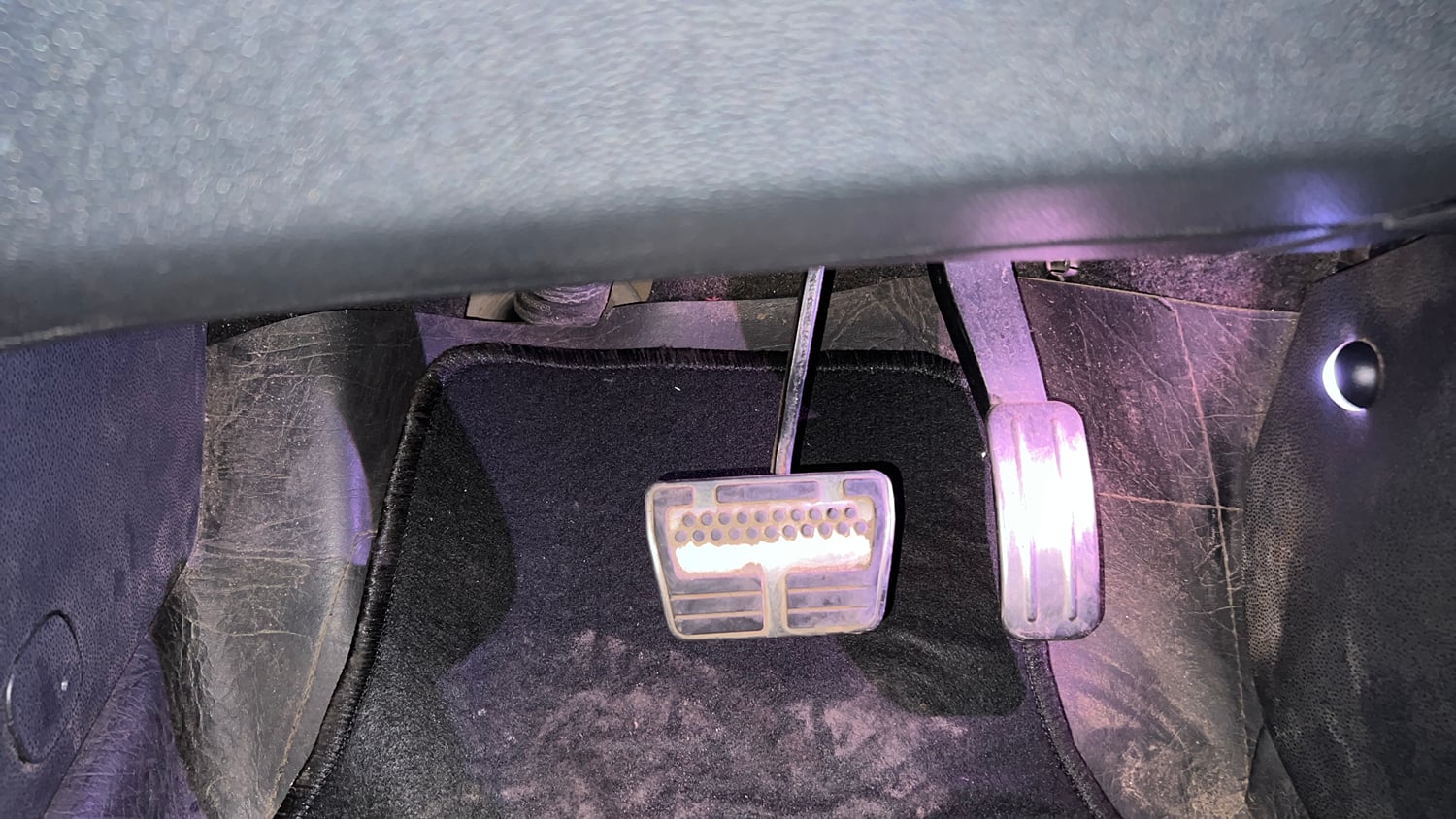 Used 2018 Ford EcoSport Trend + 1.5L Ti-VCT AT Petrol Automatic interior PEDALS VIEW
