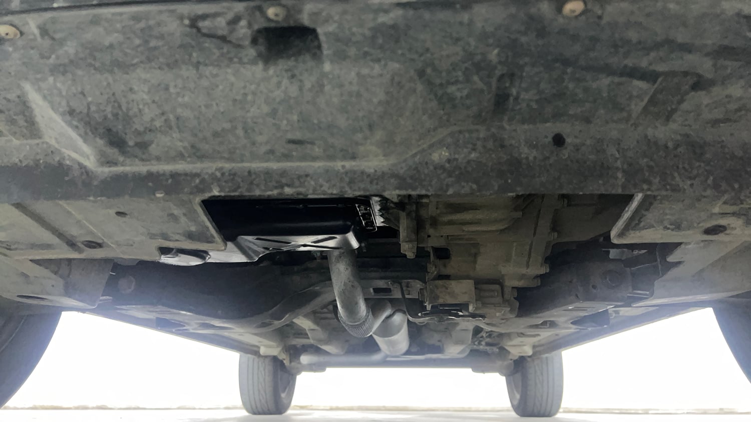 Used 2018 Tata Nexon XZ Plus Diesel Diesel Manual extra FRONT LEFT UNDERBODY VIEW