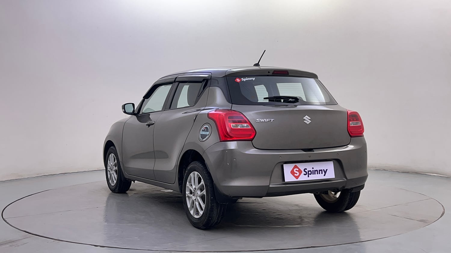 Used 2018 Maruti Suzuki Swift ZXi AMT Petrol Automatic exterior LEFT REAR CORNER VIEW