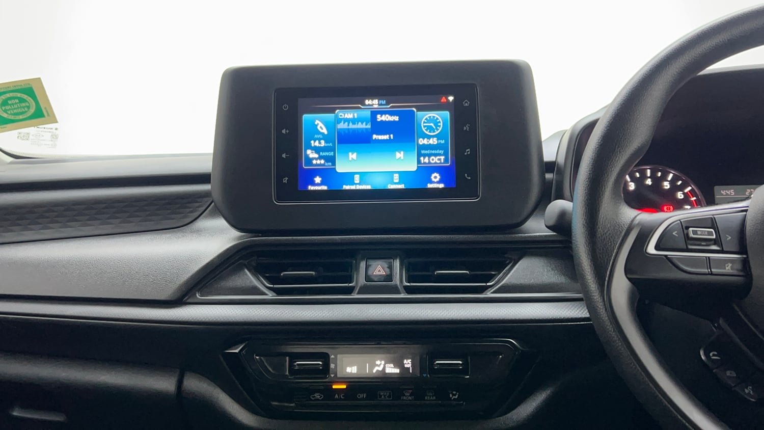 Used 2024 Maruti Suzuki Swift VXi (O) AMT Petrol Automatic interior MUSIC SYSTEM & AC CONTROL VIEW
