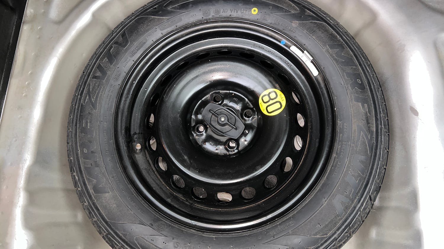 Used 2017 Maruti Suzuki Baleno Alpha 1.2 Petrol Manual tyres SPARE TYRE VIEW