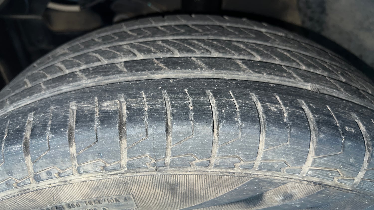 Used 2023 Maruti Suzuki Brezza ZXi AT Petrol Automatic tyres LEFT FRONT TYRE TREAD VIEW