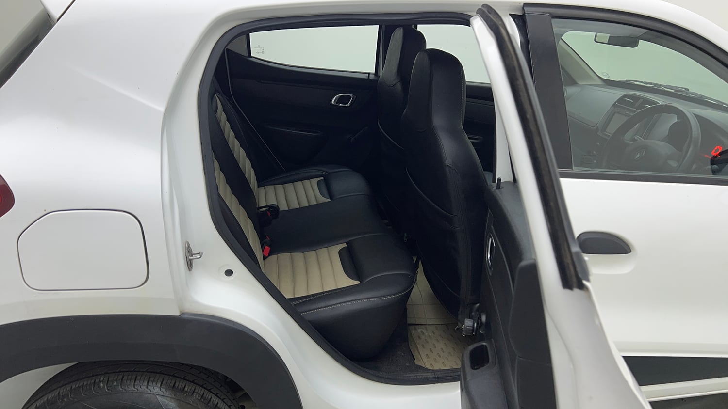 Used 2020 Renault Kwid RXT Opt Petrol Manual interior RIGHT SIDE REAR DOOR CABIN VIEW