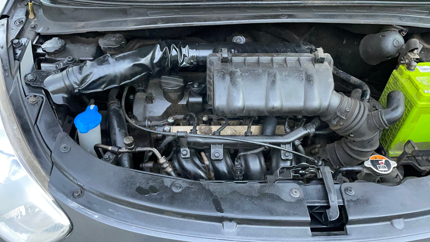 Used 2013 Hyundai i10 Sportz 1.2 AT Kappa2 Petrol Automatic engine ENGINE RIGHT SIDE VIEW