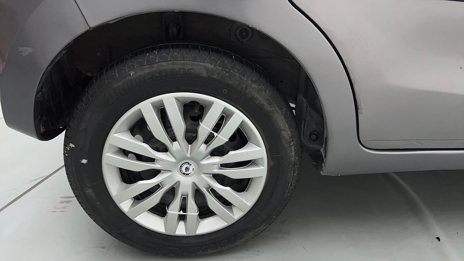 Used 2018 Maruti Suzuki Celerio VXi AMT Petrol Automatic tyres RIGHT REAR TYRE RIM VIEW