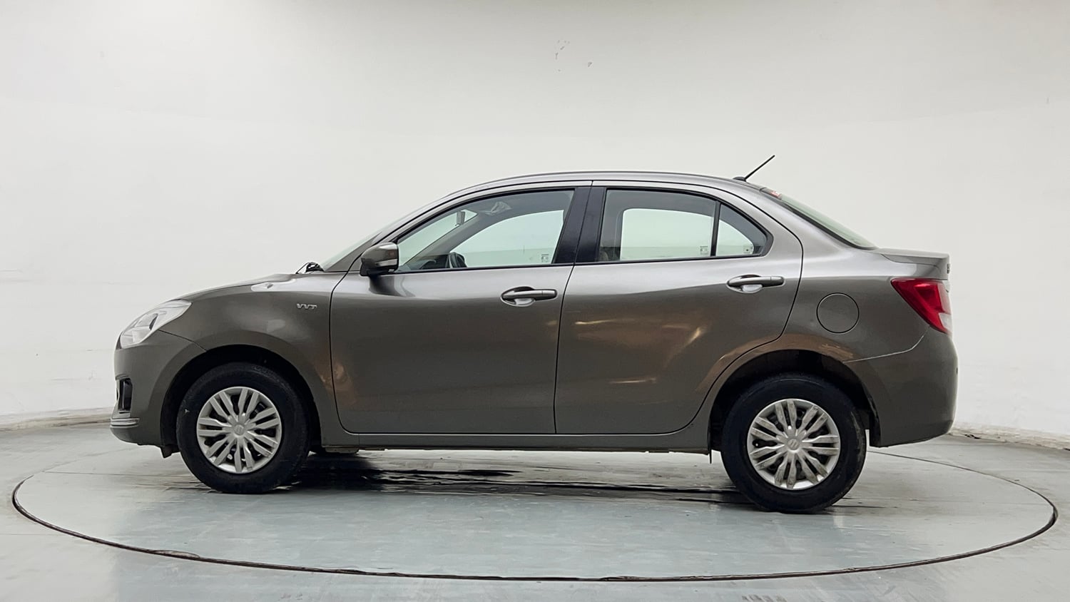 Used 2018 Maruti Suzuki Dzire VXi AMT Petrol Automatic exterior LEFT SIDE VIEW