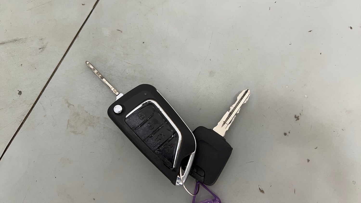 Used 2023 Nissan Magnite XE Petrol Manual extra CAR KEY VIEW