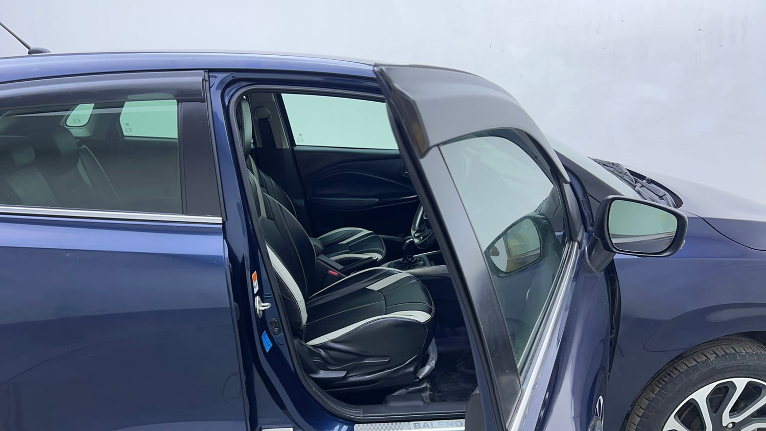 Used 2023 Maruti Suzuki Baleno Alpha AGS Petrol Automatic interior RIGHT SIDE FRONT DOOR CABIN VIEW
